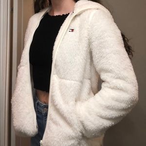 Tommy Hilfiger coat w/ hoodie